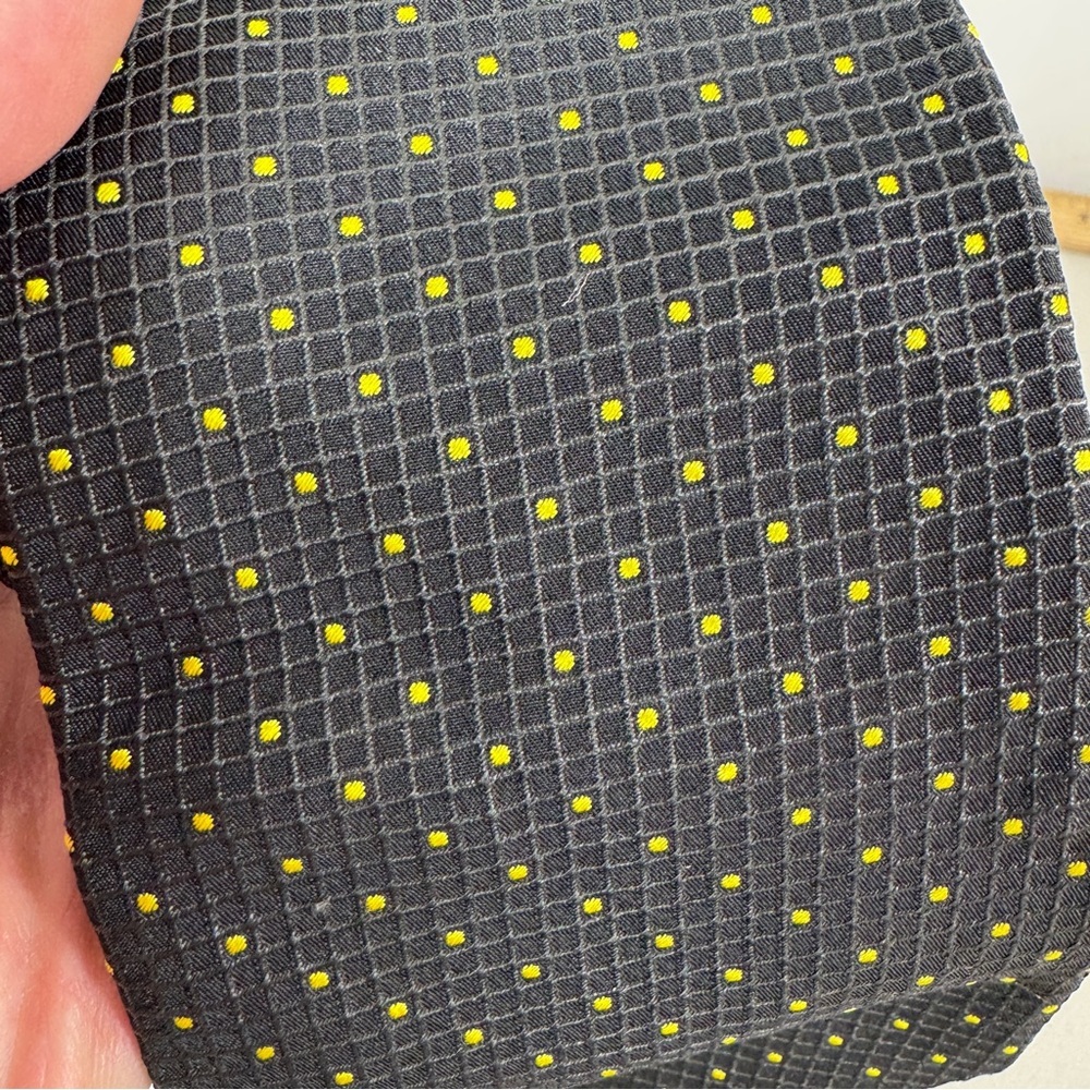 Gucci Silk Tie Gray Yellow Micro Dot Pattern Designer Luxury Necktie - Picture 4 of 16